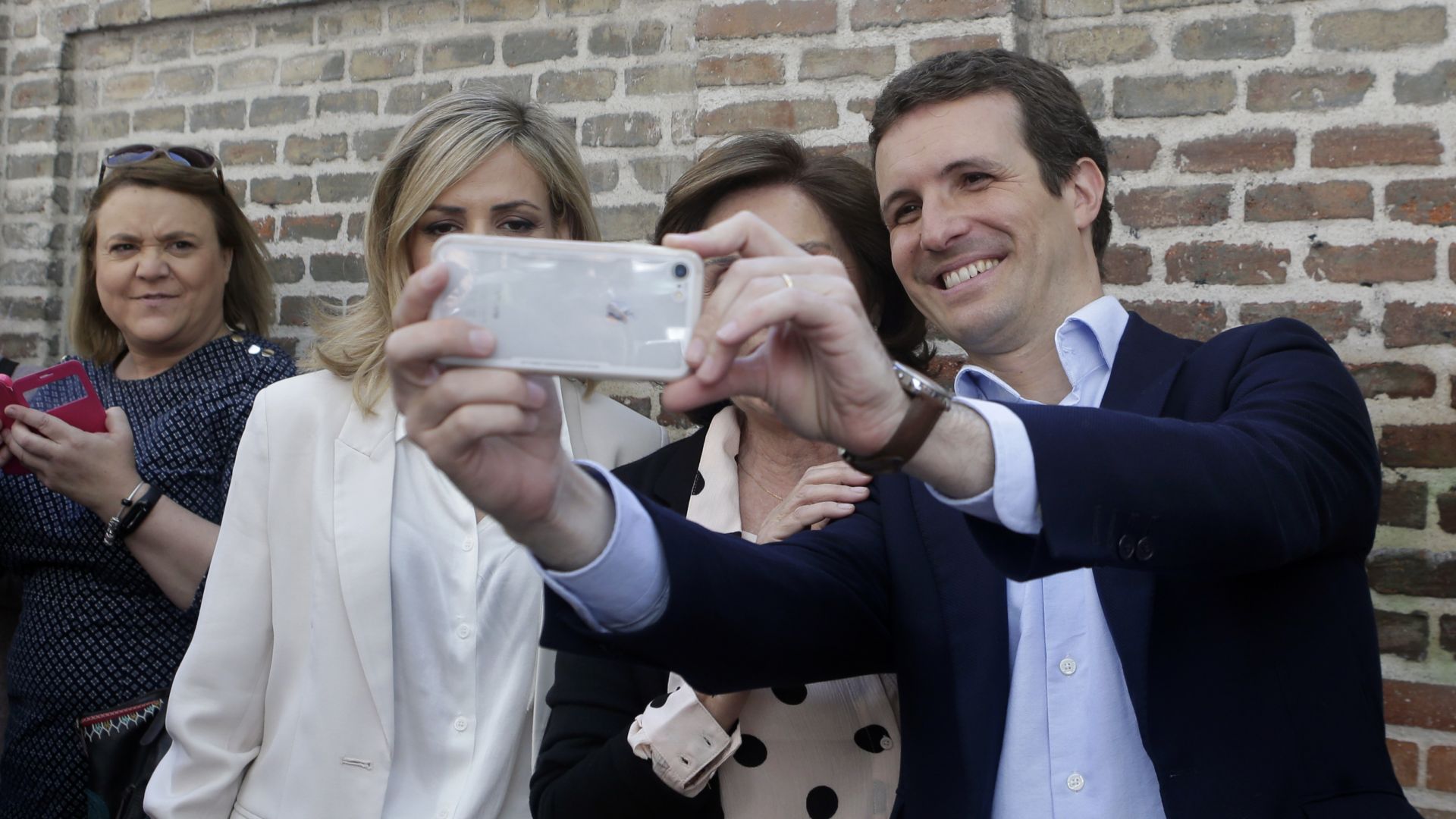 В Испания днес ще бъдат произведени третите парламентарни избори за