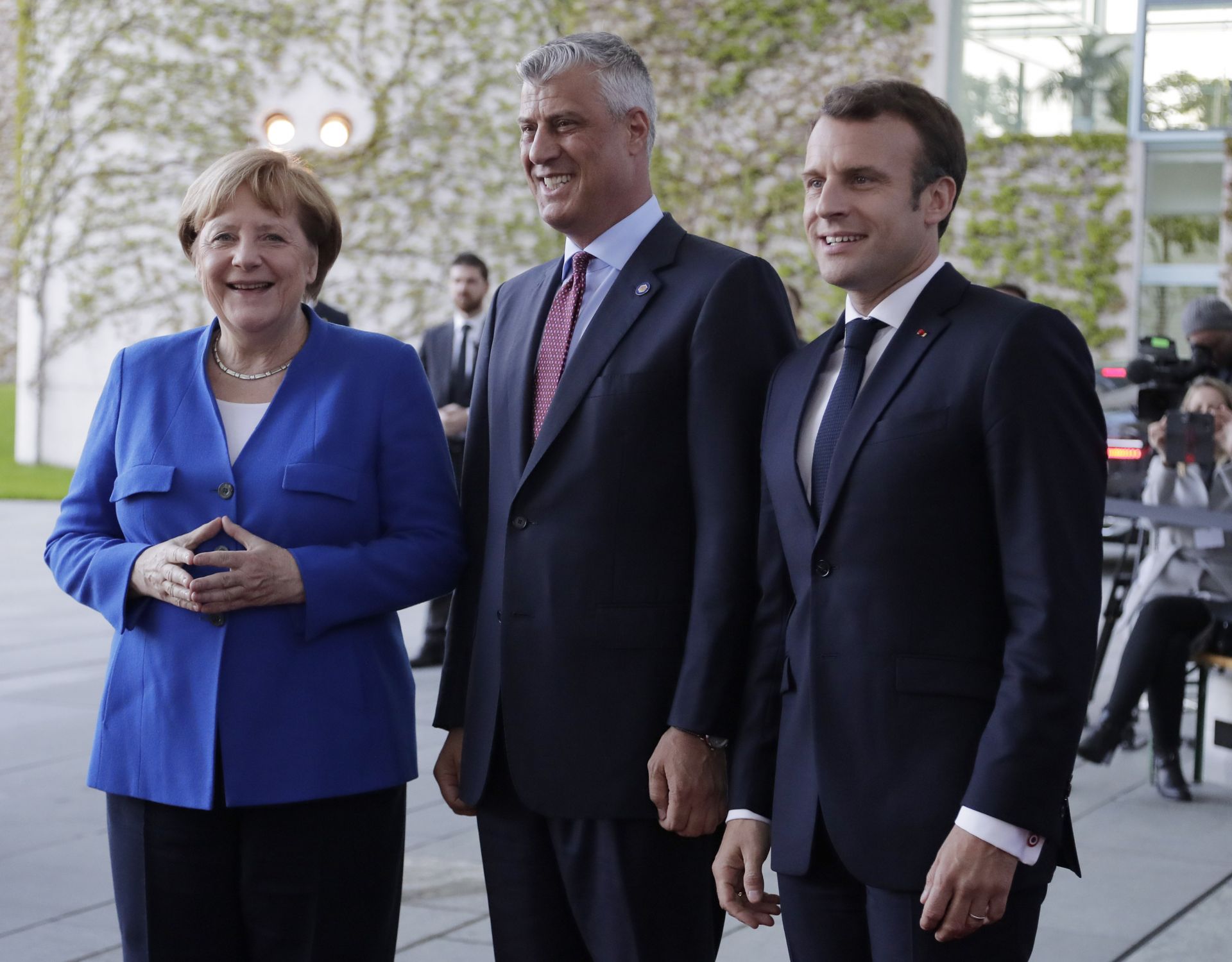 Хашим Тачи с лидерите на Франция и Германия в Берлин