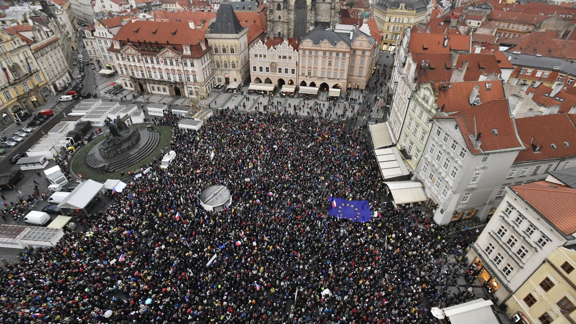Протести в Чехия срещу новата правосъдна министърка, тя положи клетва