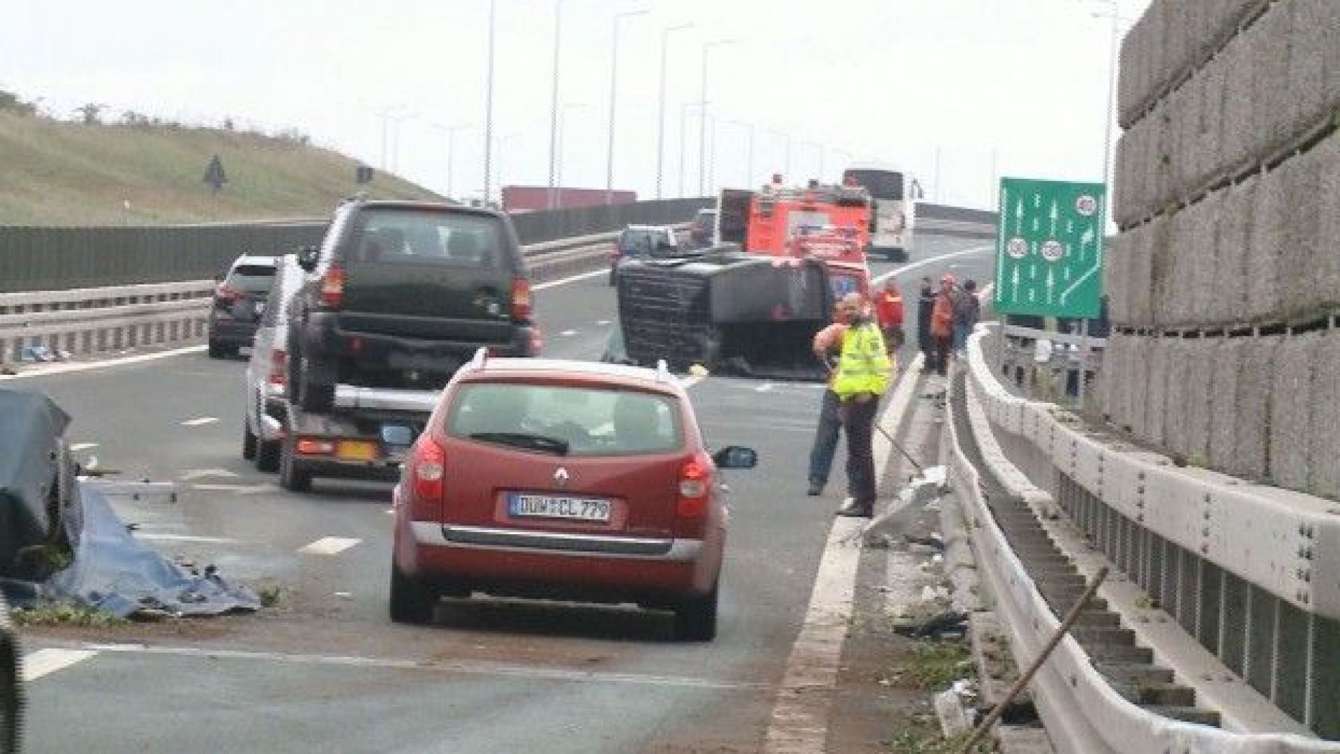 Всички българи пътували в буса който катастрофира в Румъния са