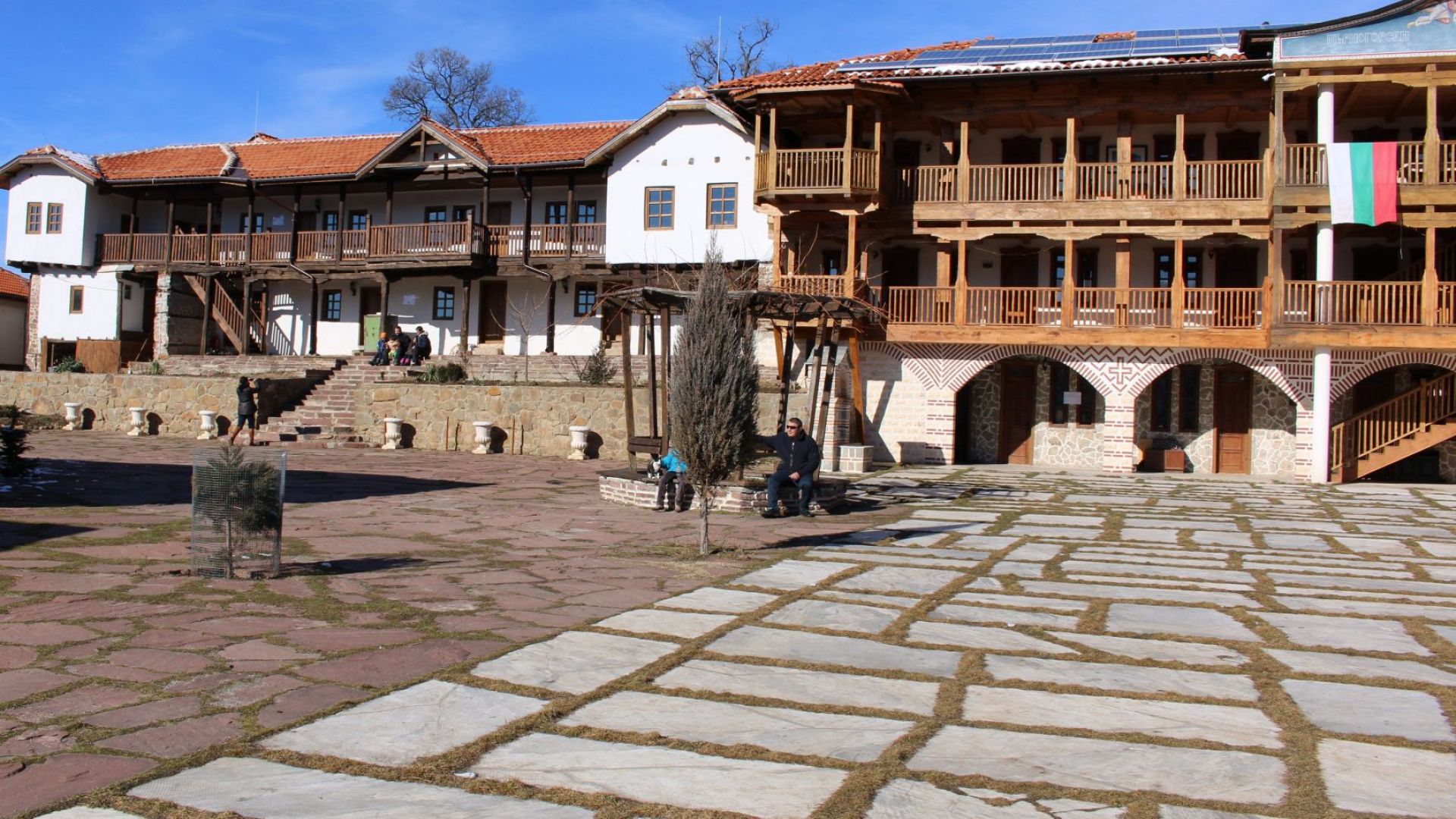 Гигинският манастир Св Св Козма и Дамян не може да стане