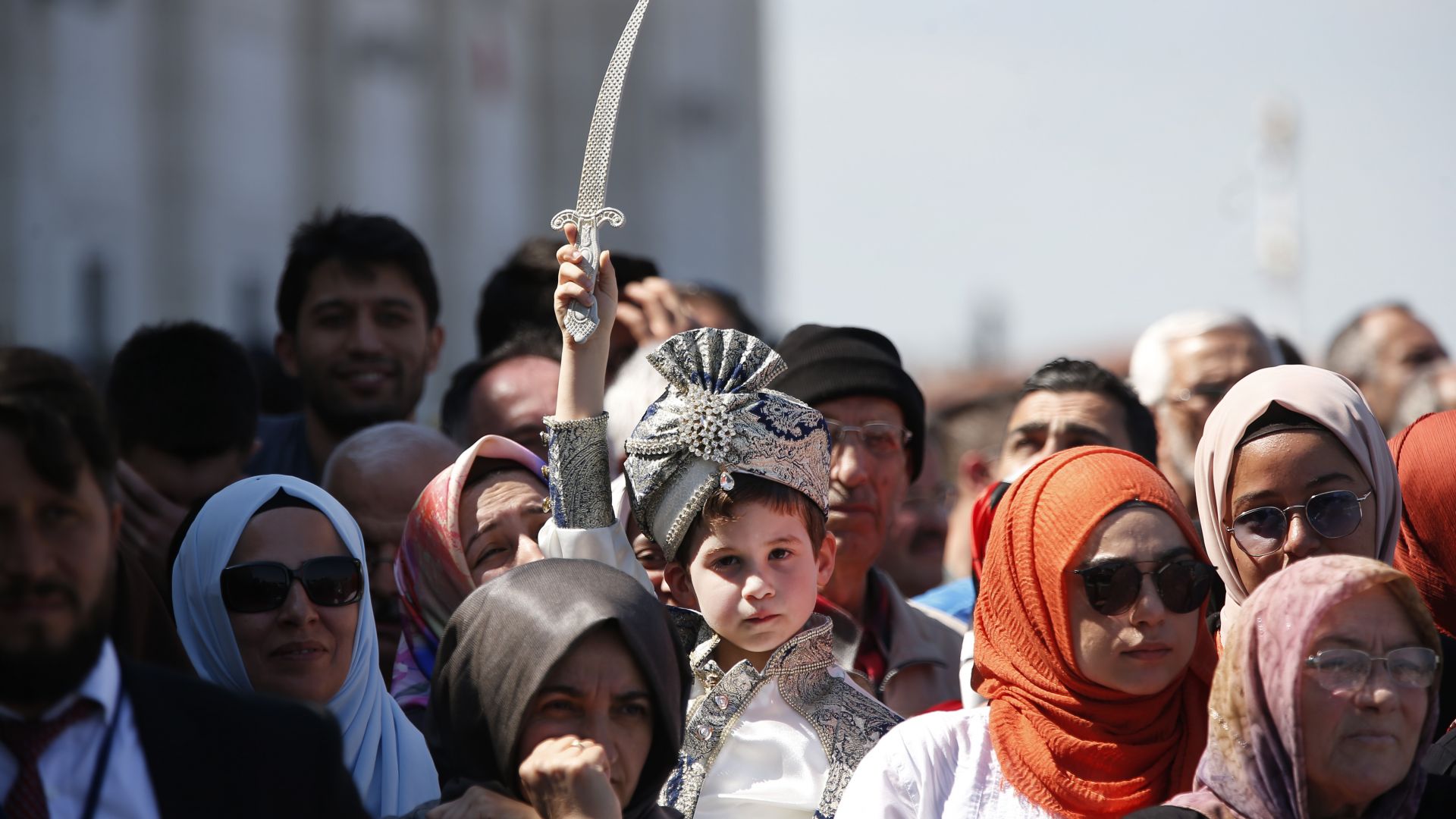 С 608 хиляди се е увеличил броят на безработните в