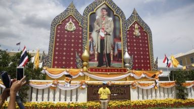  Маха Ваджиралонгкорн беше коронясан публично за крал на Тайланд 