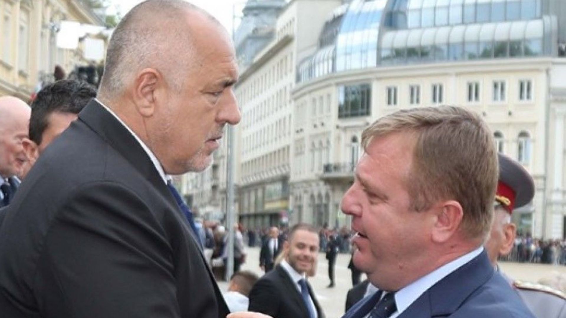 Премиерът Бойко Борисов честити празника на всички смели момчета и