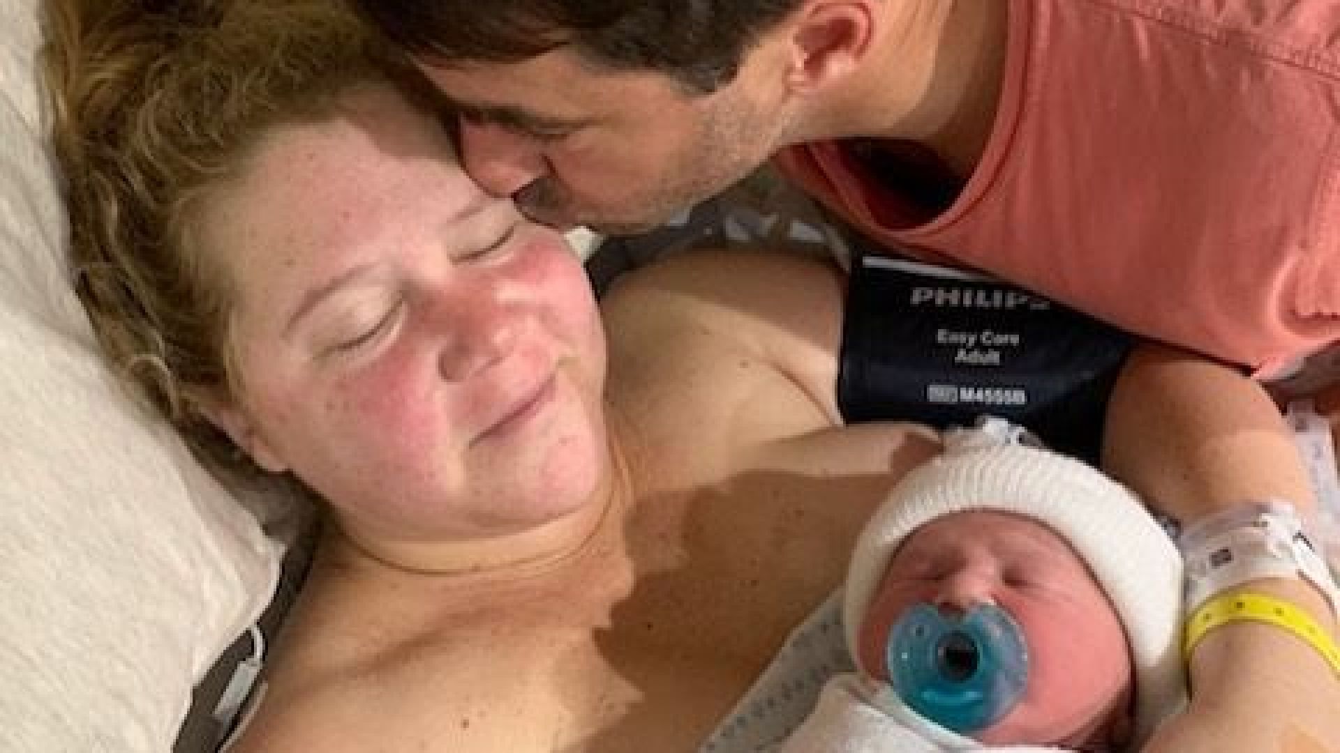 Ейми Шумър роди своето "кралско бебе"