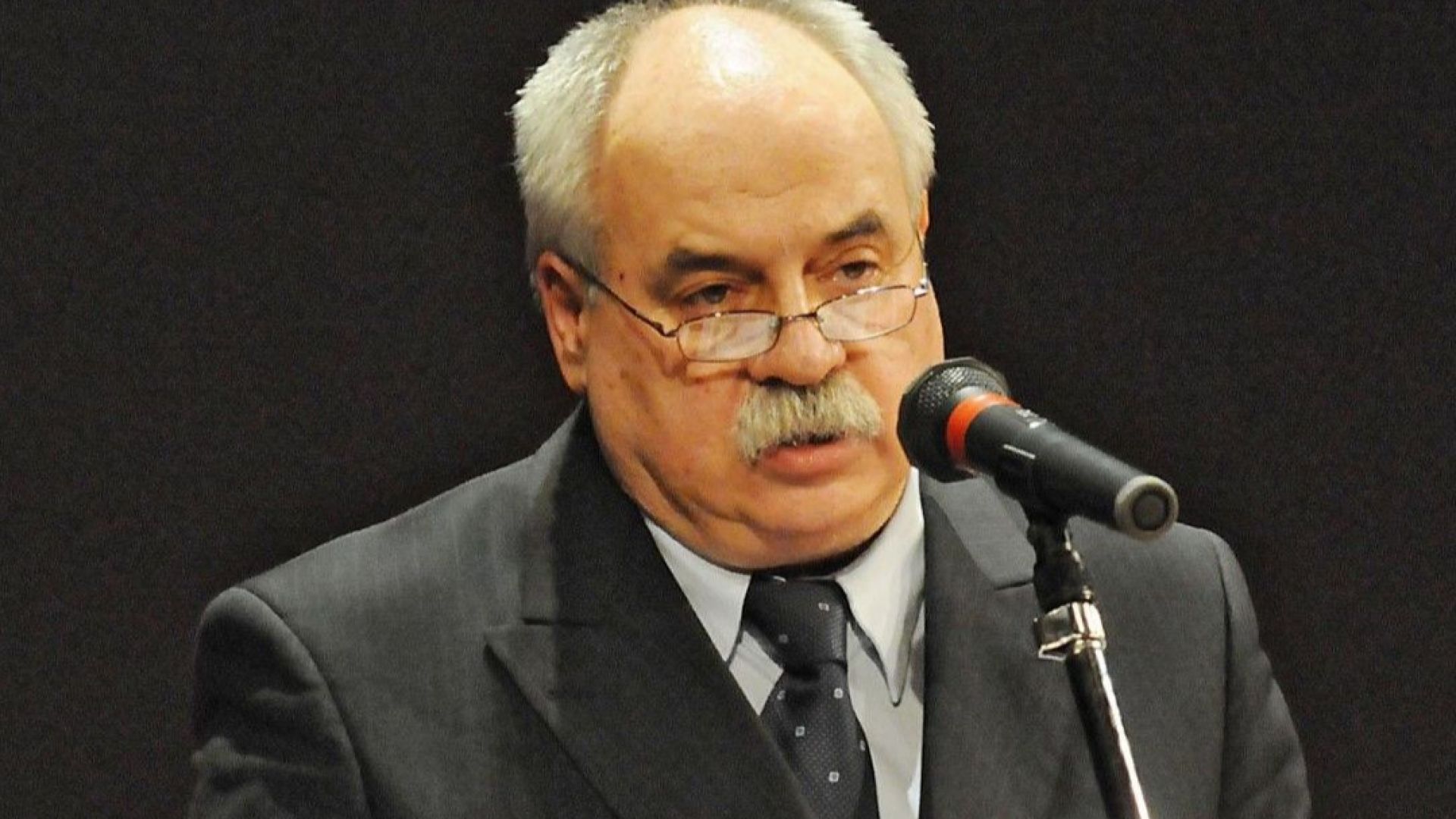 Режисьорът Павел Васев който получи инсулт в Москва бе докаран