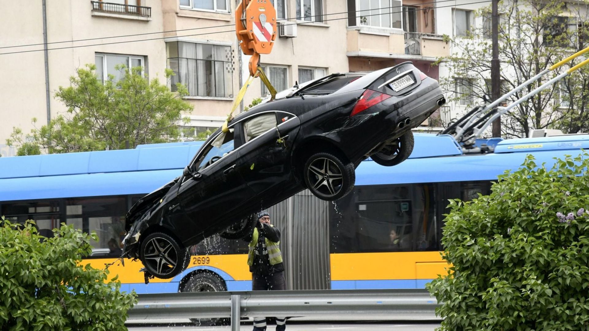 Видях какво става и моментално прескочих парапета Видях едно от