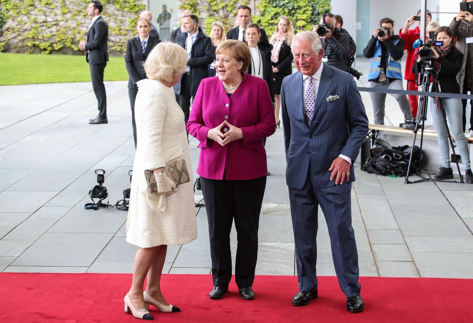 Принц Чарлз и Камила с Ангела Меркел