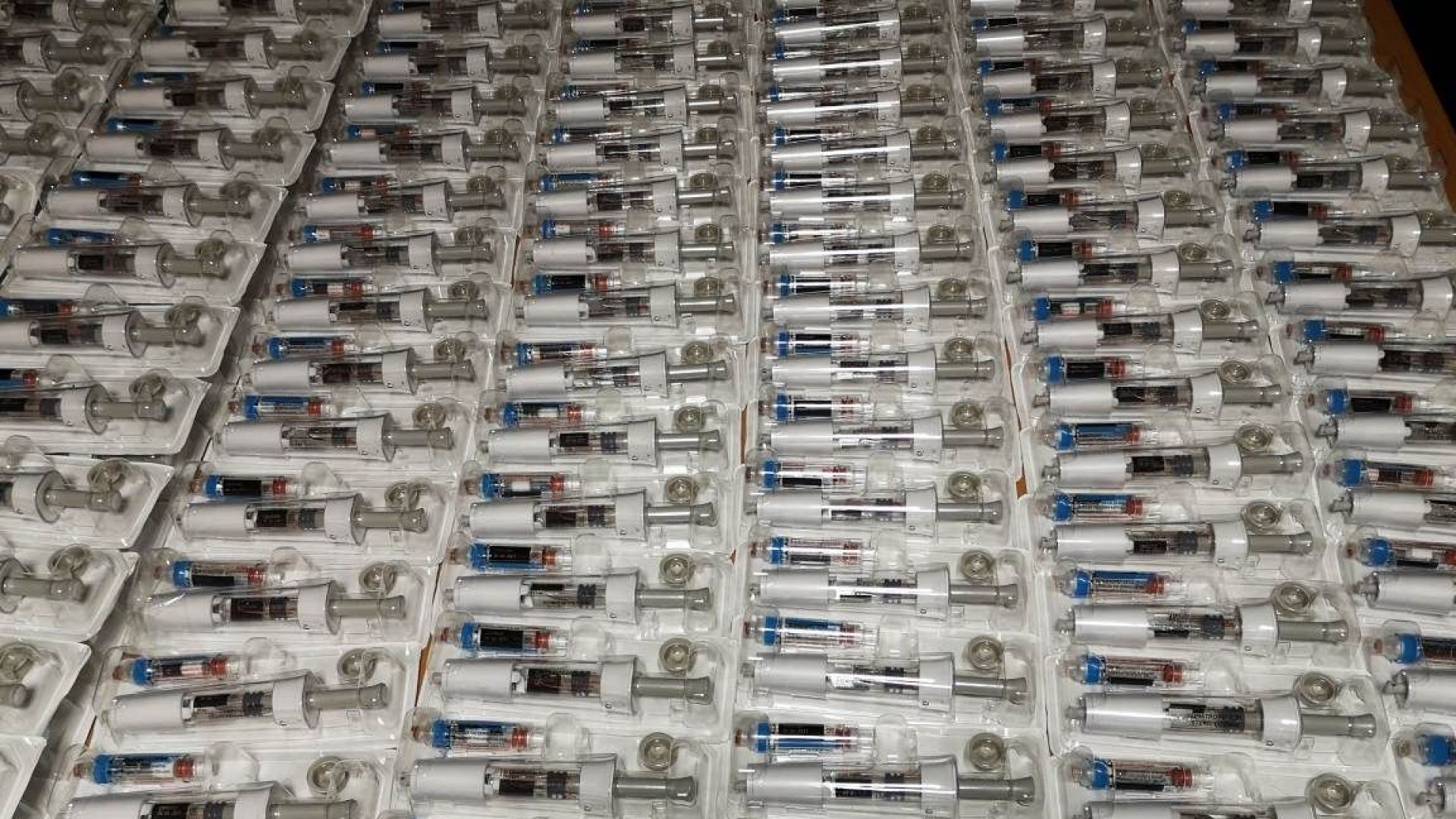 63 опаковки с хормон на растежа на стойност близо 30