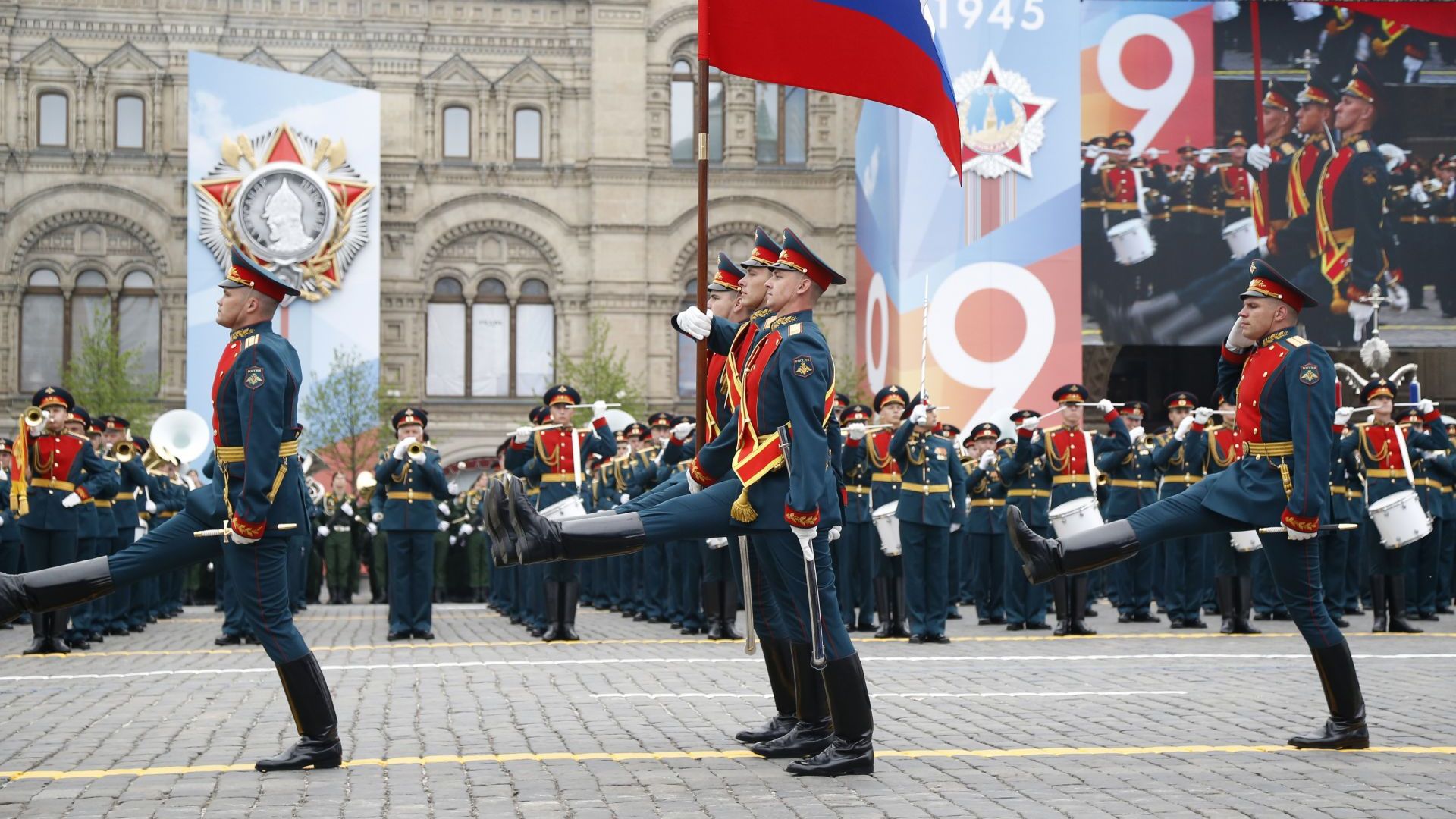 Дмитрий Песков: Спецслужбите работят за гарантиране на безопасността на Парада на победата 