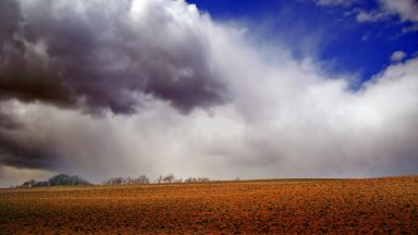 Облачна ще бъде съботата