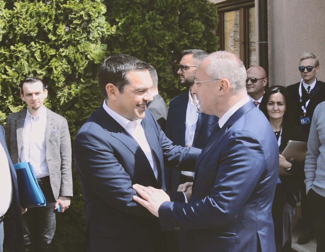 Лидерът на ПЕС с премиера на Гърция Алексис Ципрас