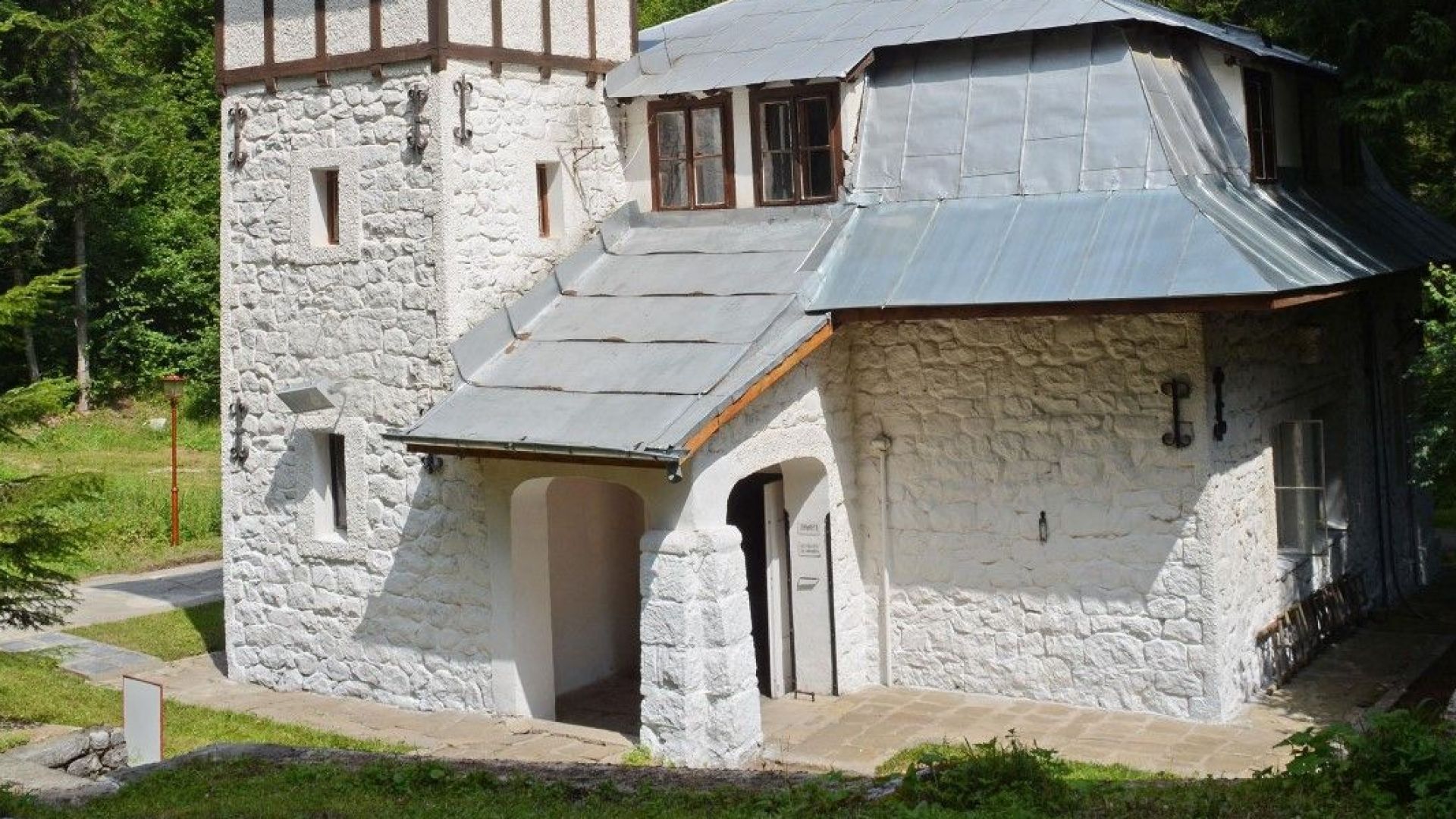 Конституционният съд допусна за разглеждане искане от съдебен състав на