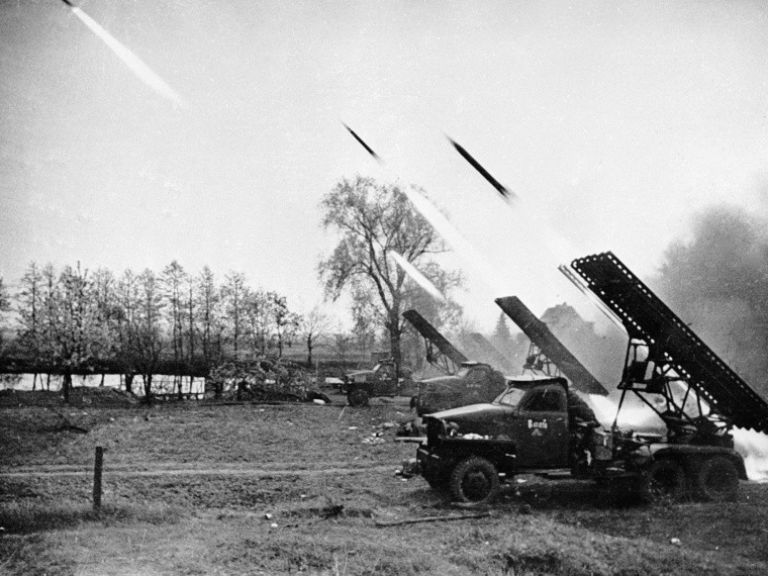 Катюша": 5 факта за най-успешното съветско оръжие от Втората ...