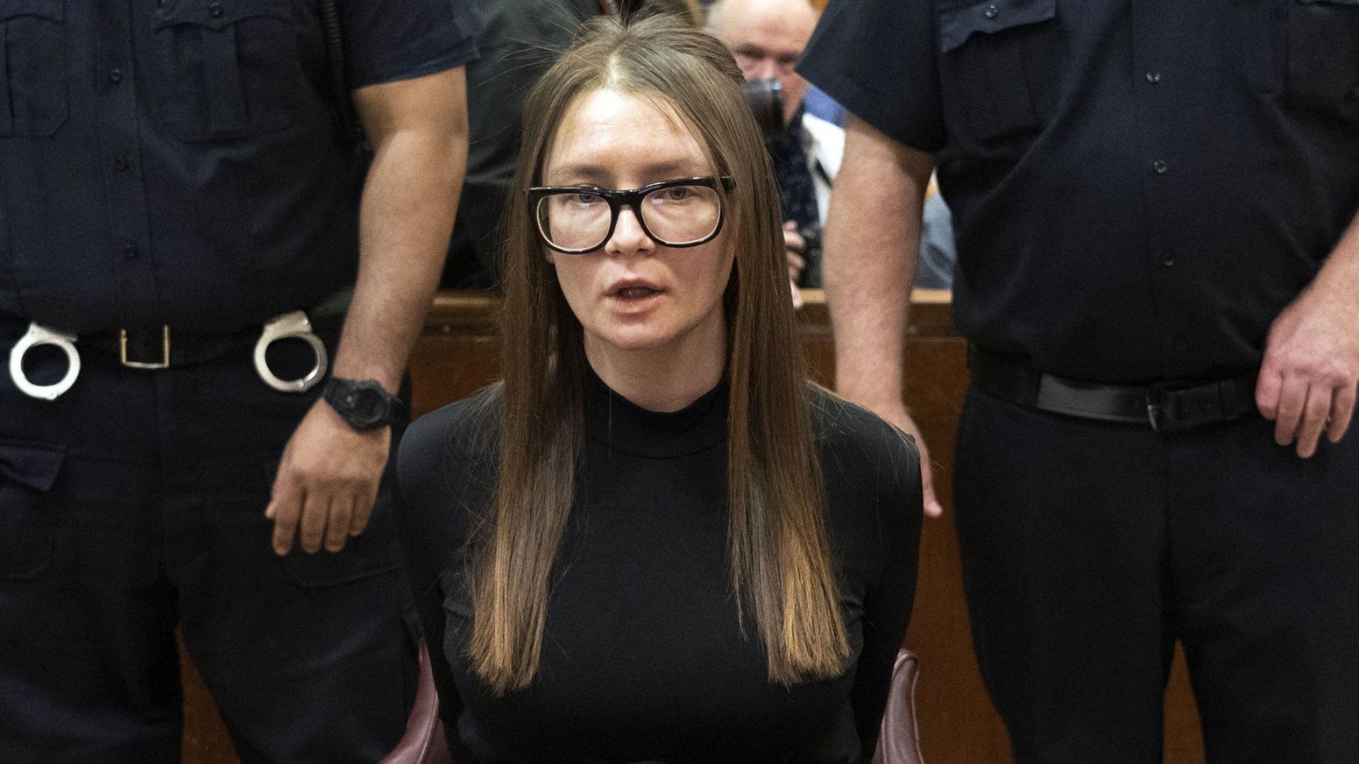 Ана Сорокин представяща се за наследничка на богато германско семейство