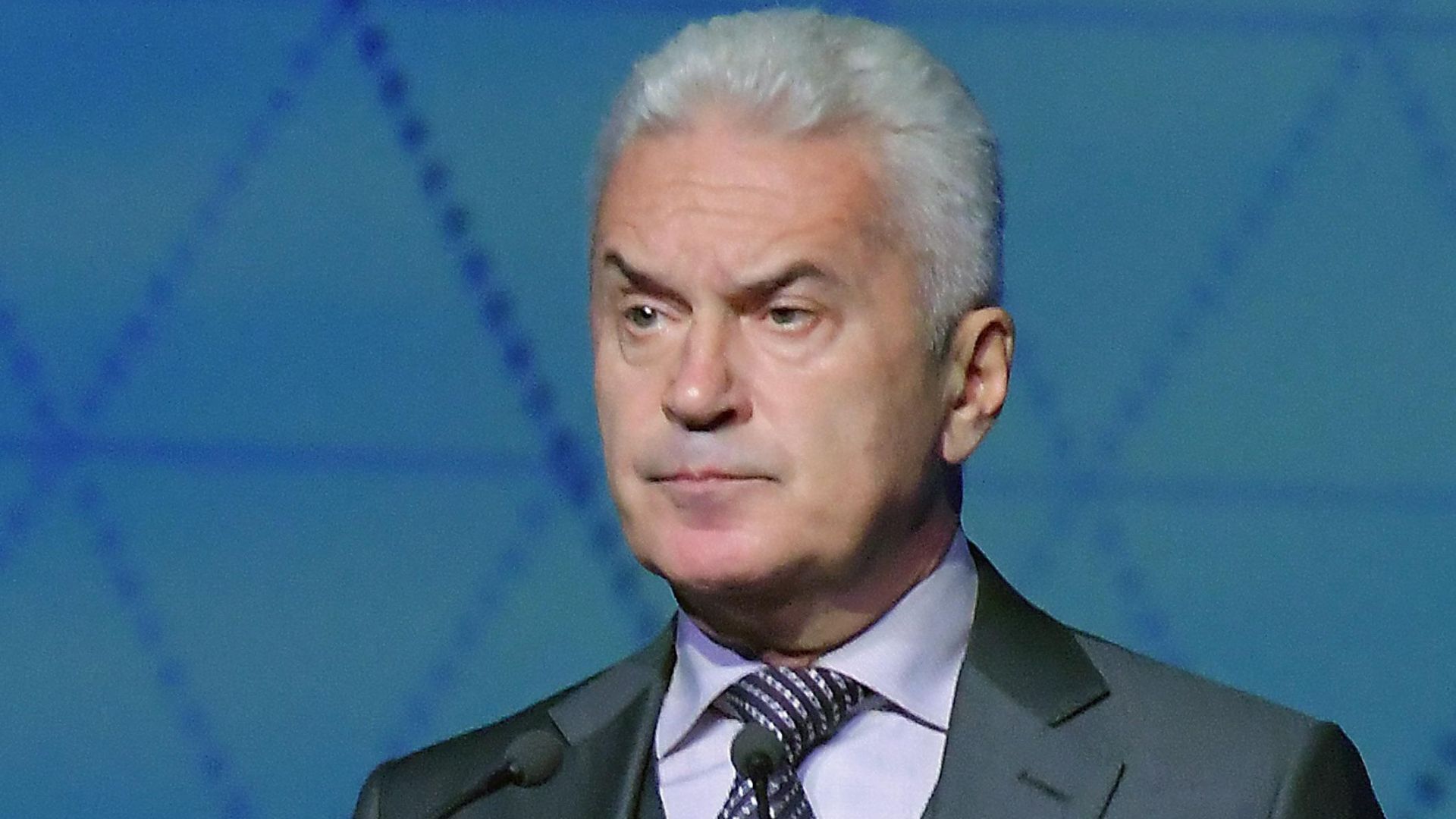 Висшият съдебен съвет и магистратската общност да настояват за оставката