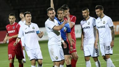 Спорна дузпа изстреля Славия напред в битката за Европа