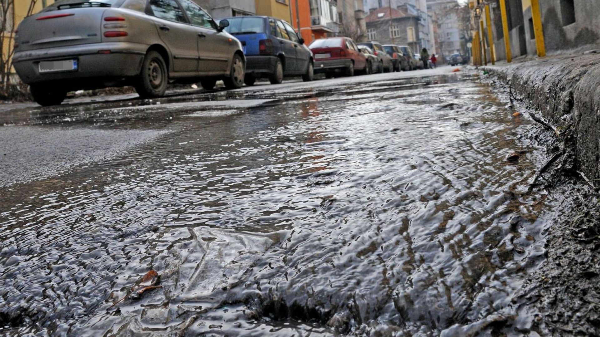 Авария остави без вода за няколко часа квартали в София