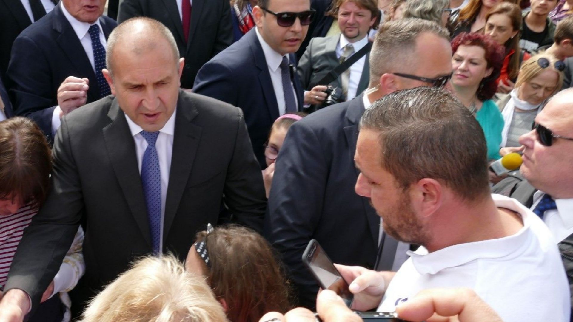 Диалогът ми с изпълнителната власт е труден и то е