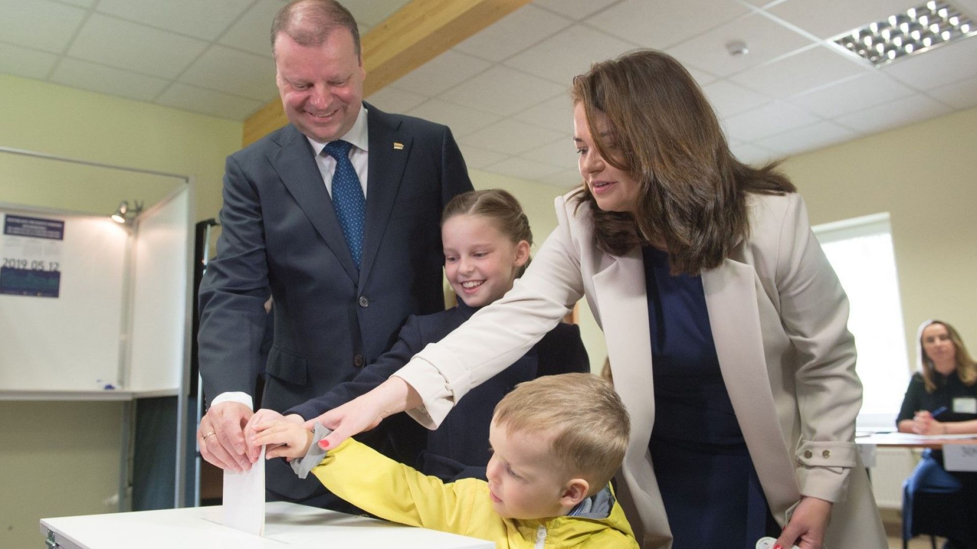 Министър председателят на Литва Саулюс Сквернелис който бе победен на вчерашните