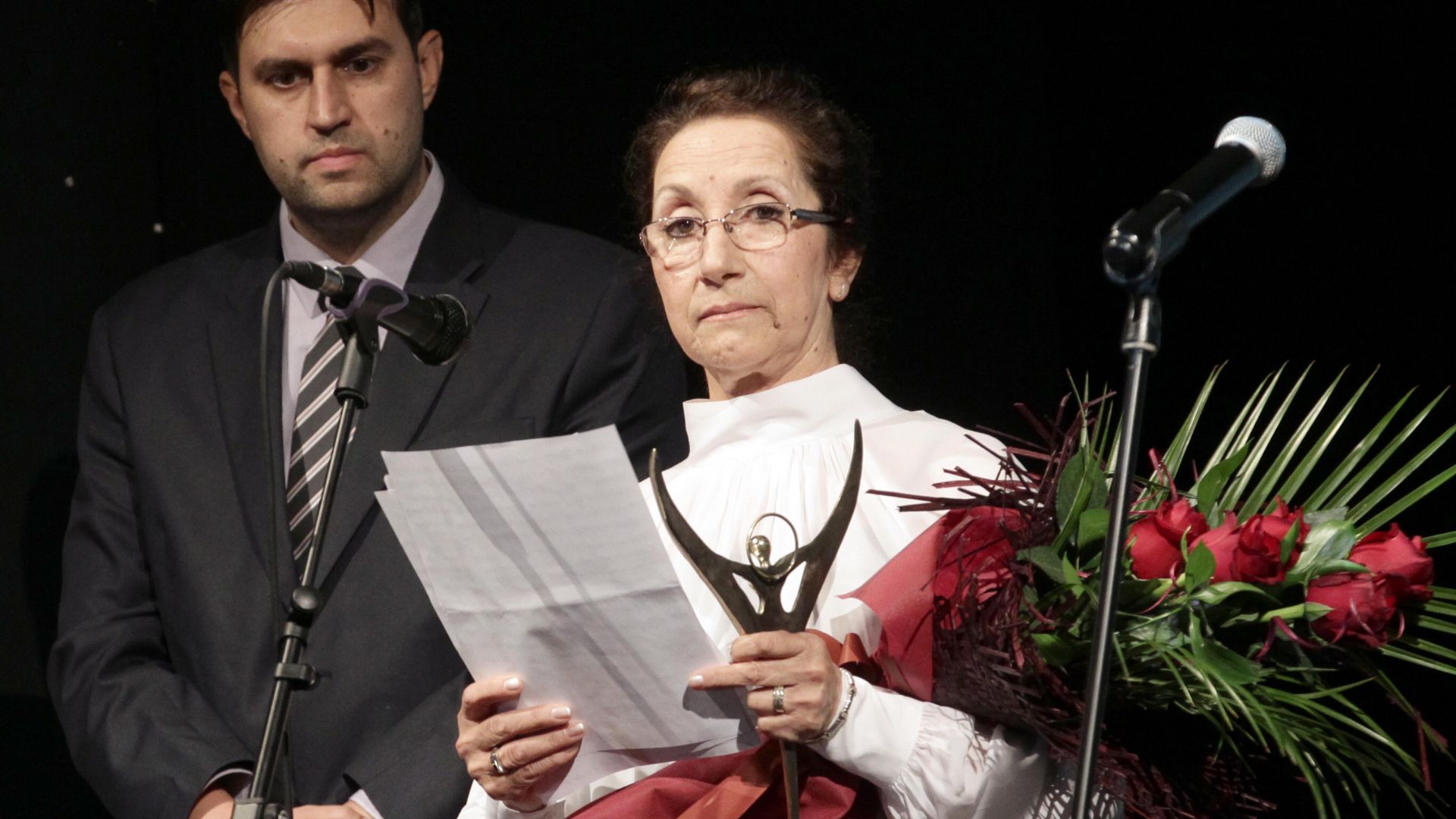 Иринка Гочева от Чикаго основател и художествен ръководител на ансамбъл