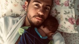 Илиян Любомиров показа снимка на бебето