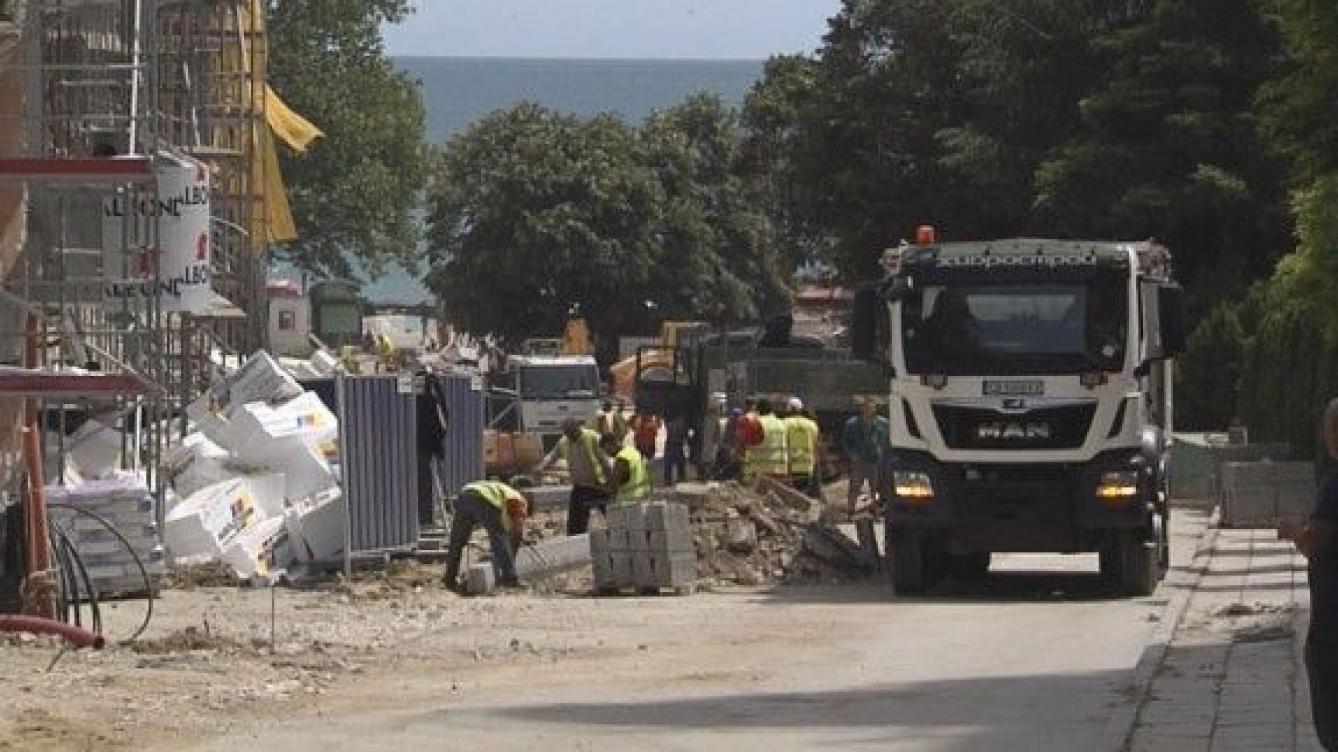 Строителството в курортните комплекси се ограничава от 15 май до