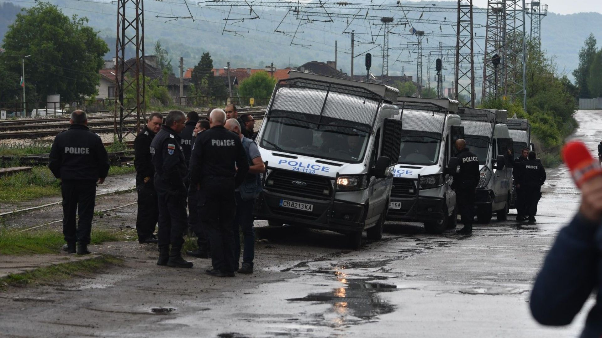 Безпрецедентна операция се провежда в Костенец, според главния секретар на МВР 