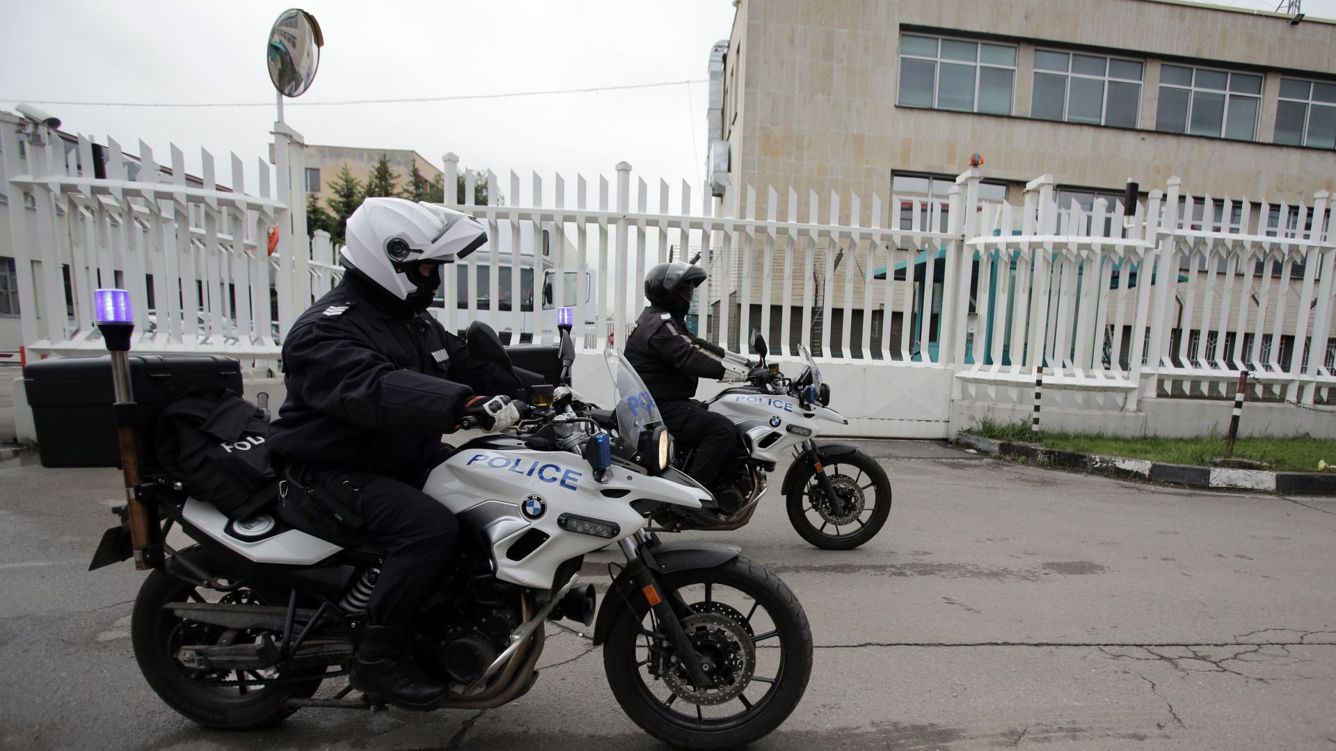 Първите камиони с бюлетини за предстоящите на 26 май европейските