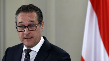 Голям корупционен скандал с вицеканцлера разтърси Австрия