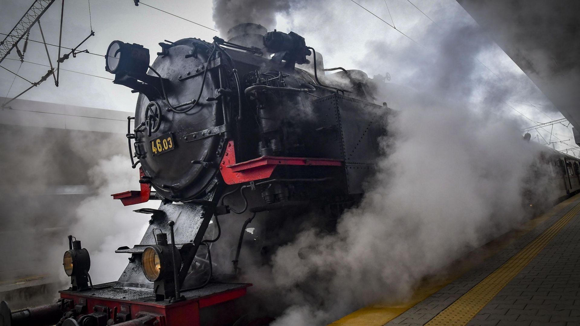 Емблематичният локомотив № 46 03 Баба Меца на БДЖ отпътува за