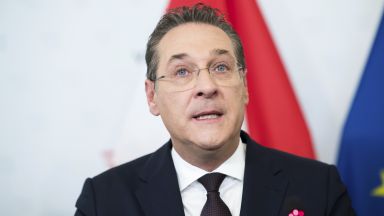  Австрийската прокуратура отхвърли да проверява Щрахе 