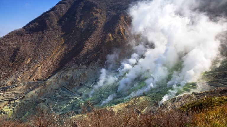 Обявена е опасност за изригване на вулкан близо до Токио