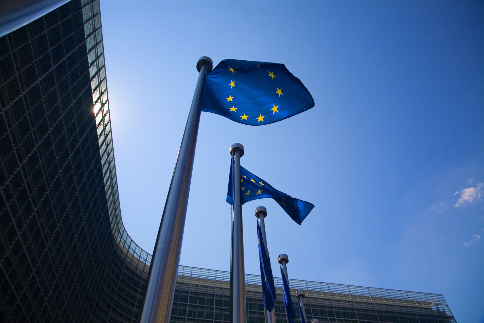 ЕС одобри сделката между Еон и Ер Ве Е