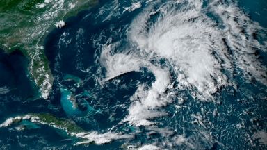Андреа откри сезона на ураганите предсрочно