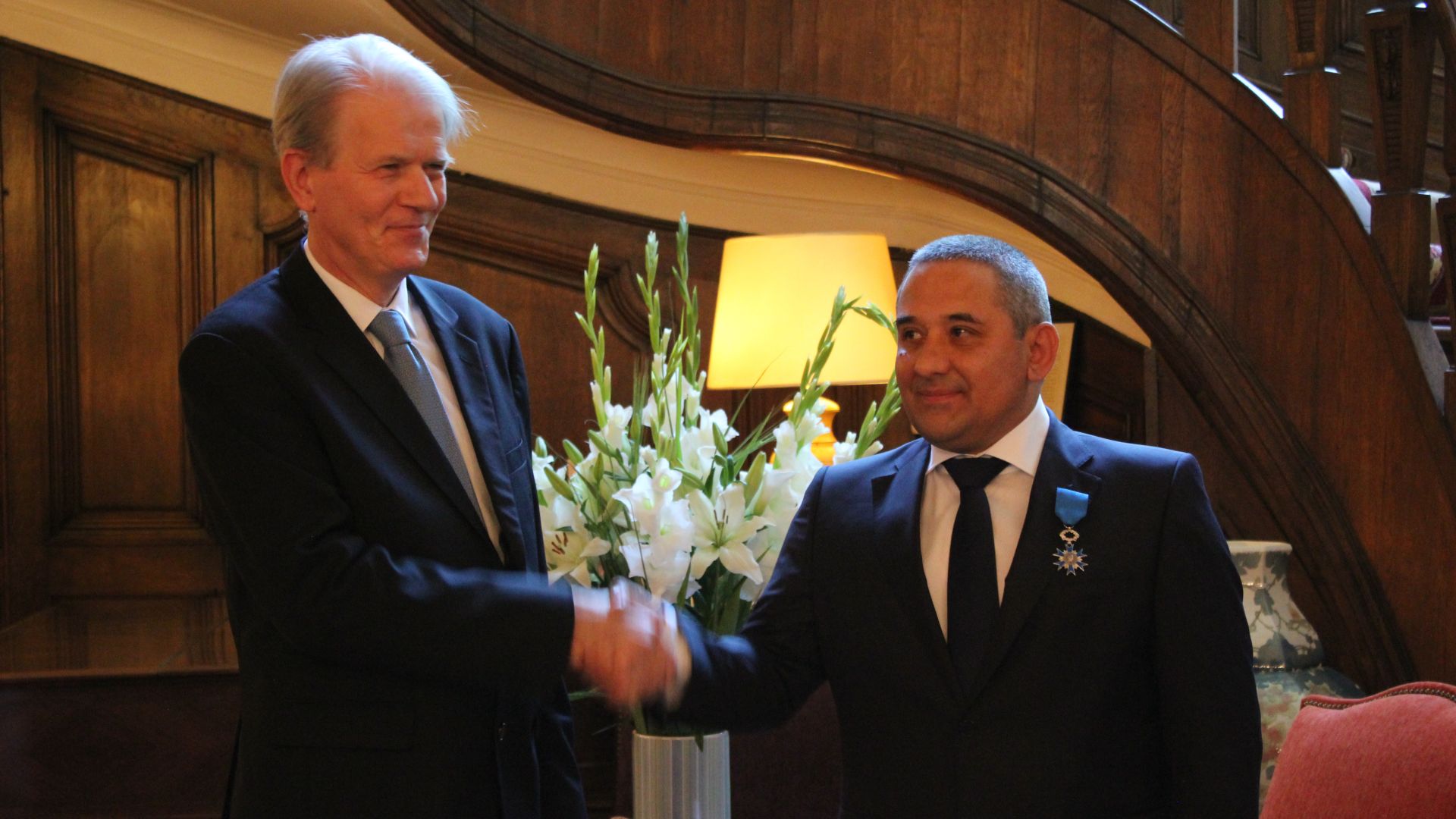 Днес на церемония в резиденцията на посланика на Франция в