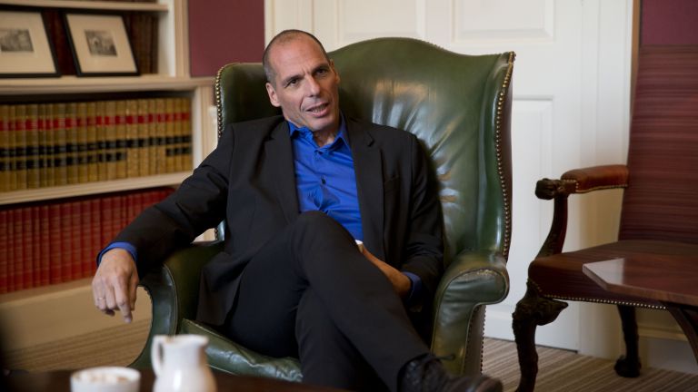 Бившият финансист №1 на Гърция Янис Варуфакис отива на разпит след признание за употреба на дрога