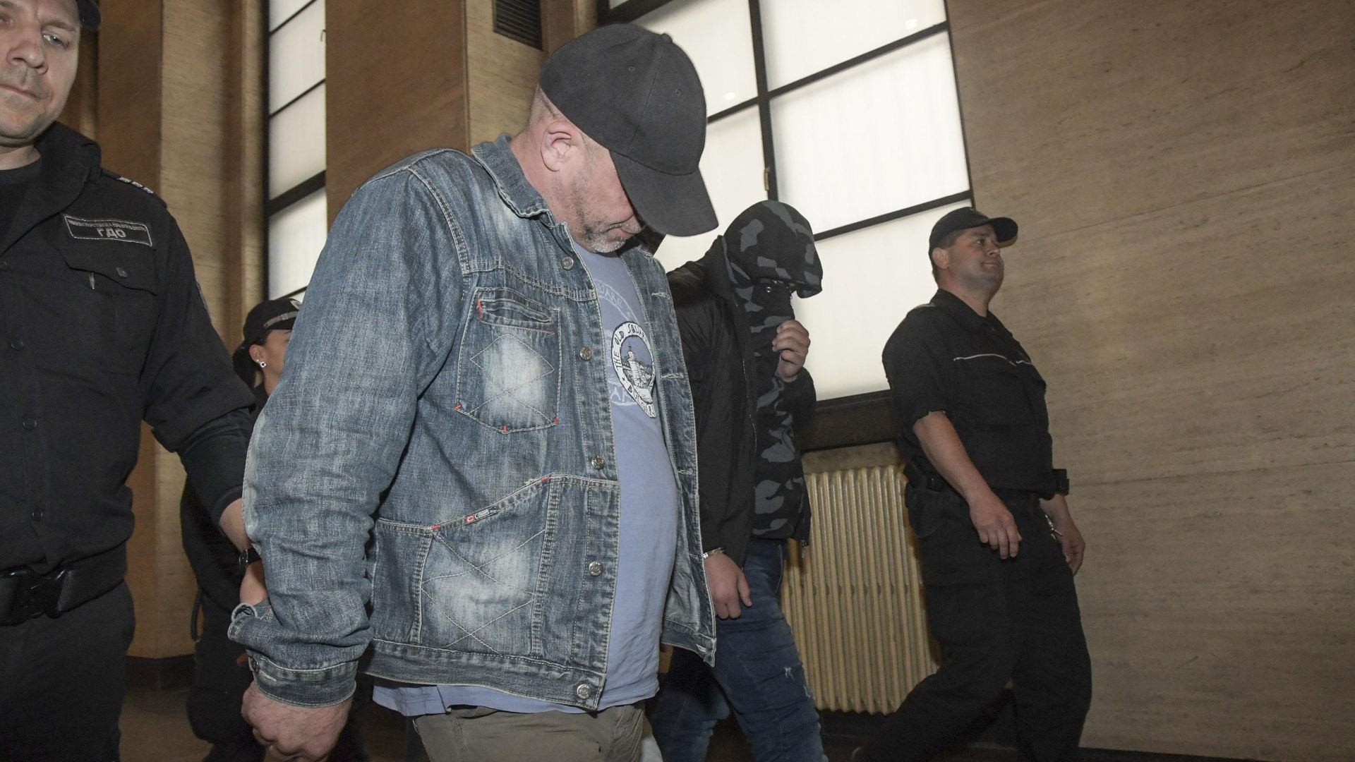 Софийският градски съд остават в ареста тримата обвинени за убийството