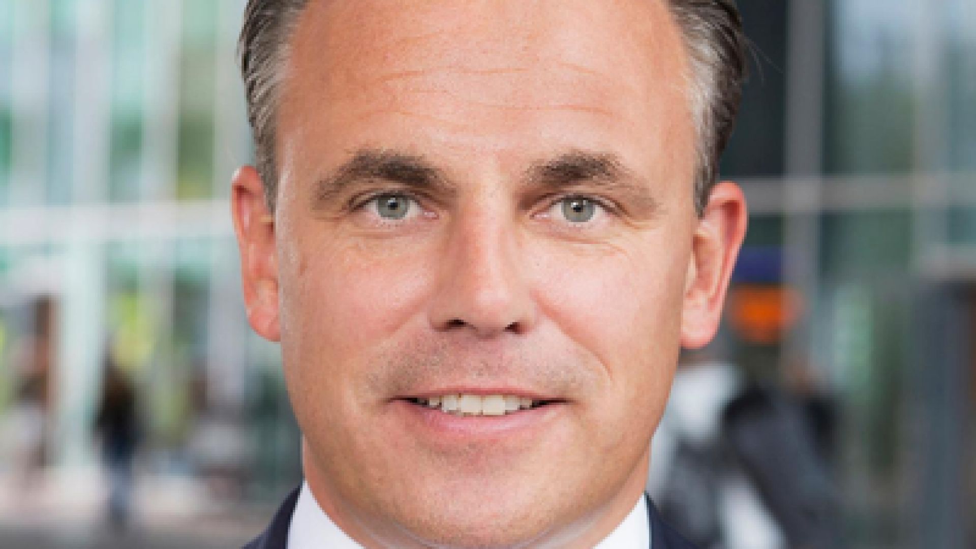 Великобритания и Холандия са първите държави които ще гласуват на