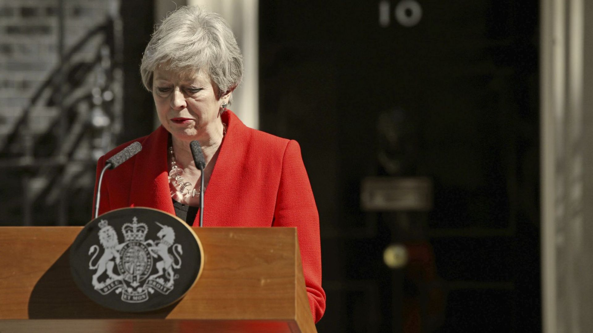 Британската премиерка Тереза Мей обяви че ще подаде оставка като