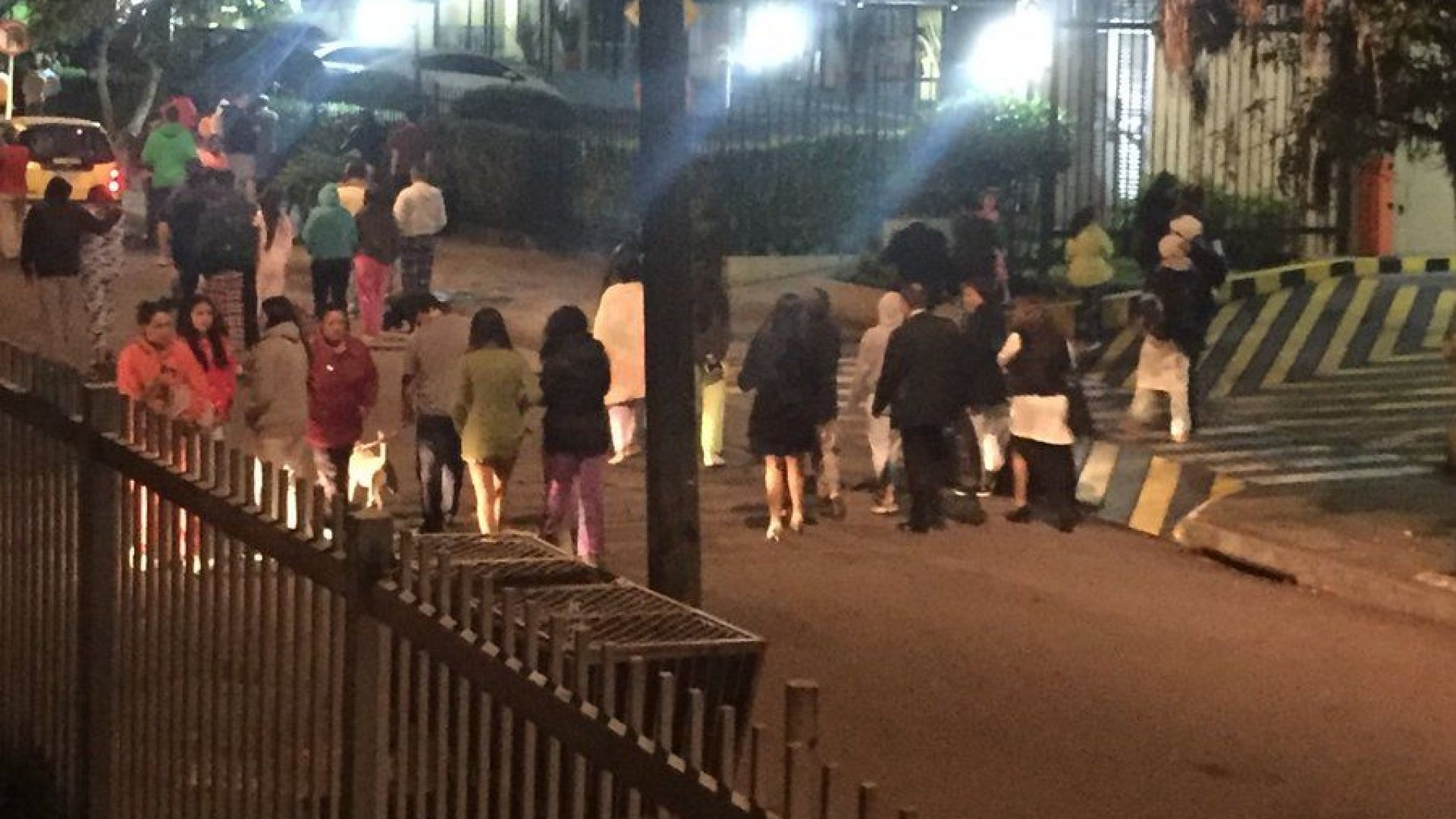 Земетресение с магнитуд 8 по скалата на Рихтер удари северната