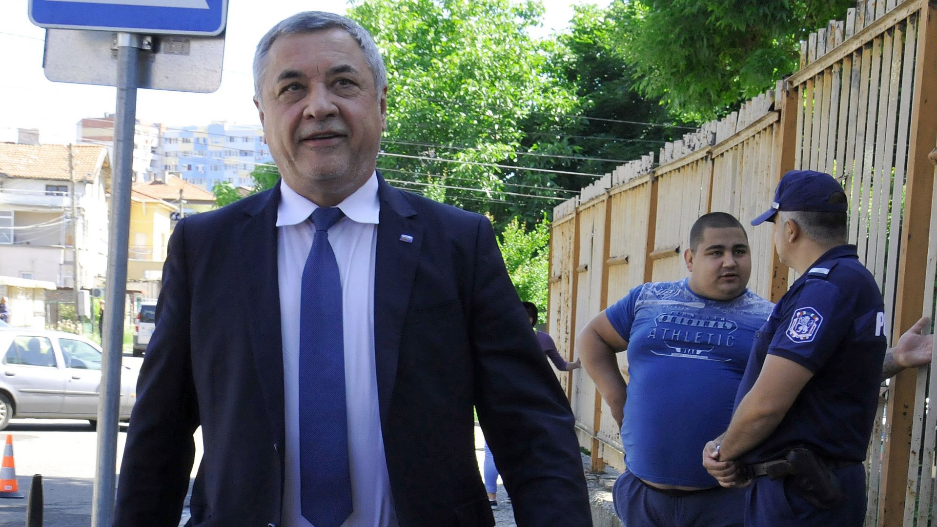 ГЕРБ пред очите на цялото общество влезе в коалиране с