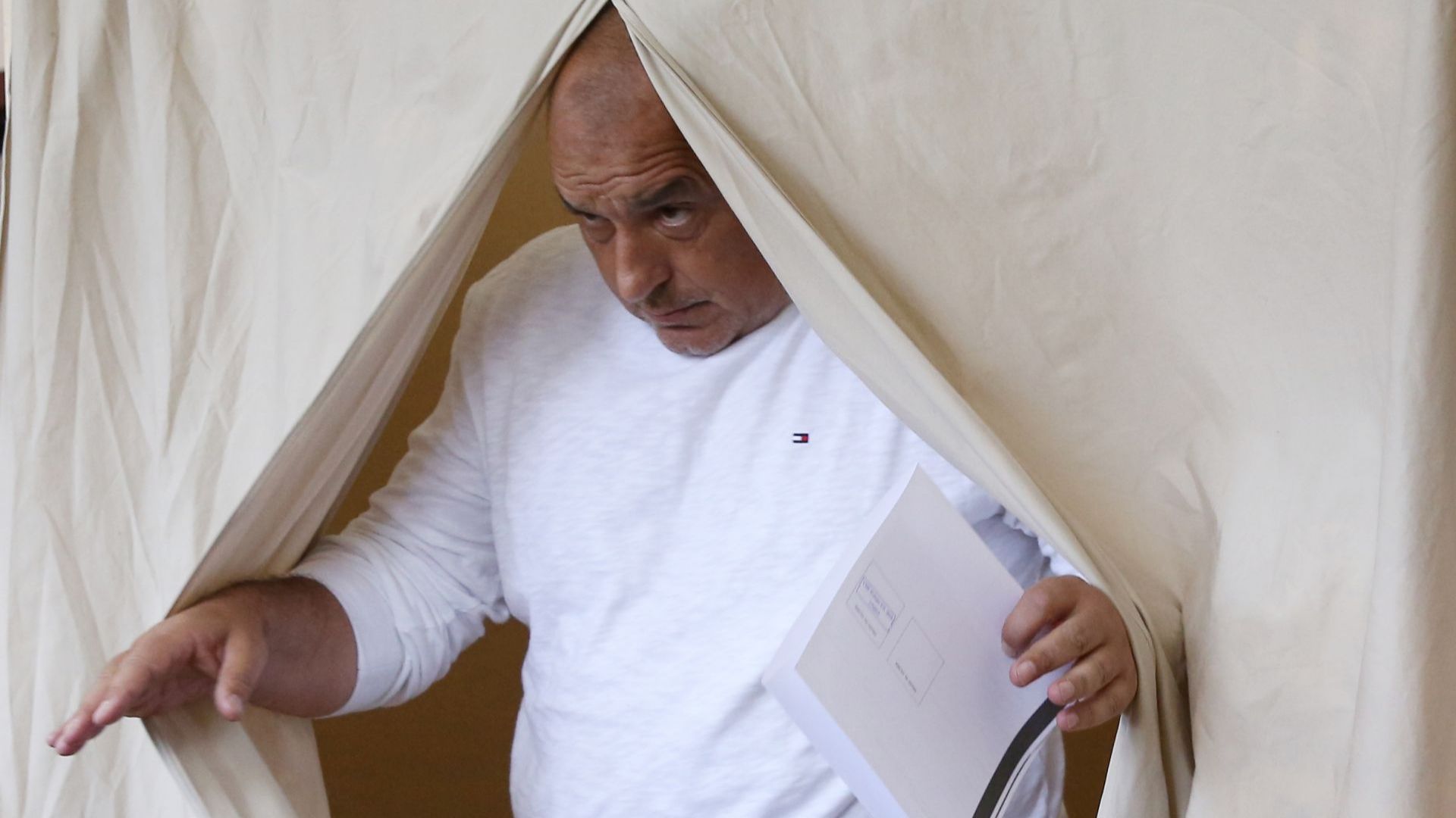 Премиерът Бойко Борисов написа във Фейсбук емоционално послание към българите