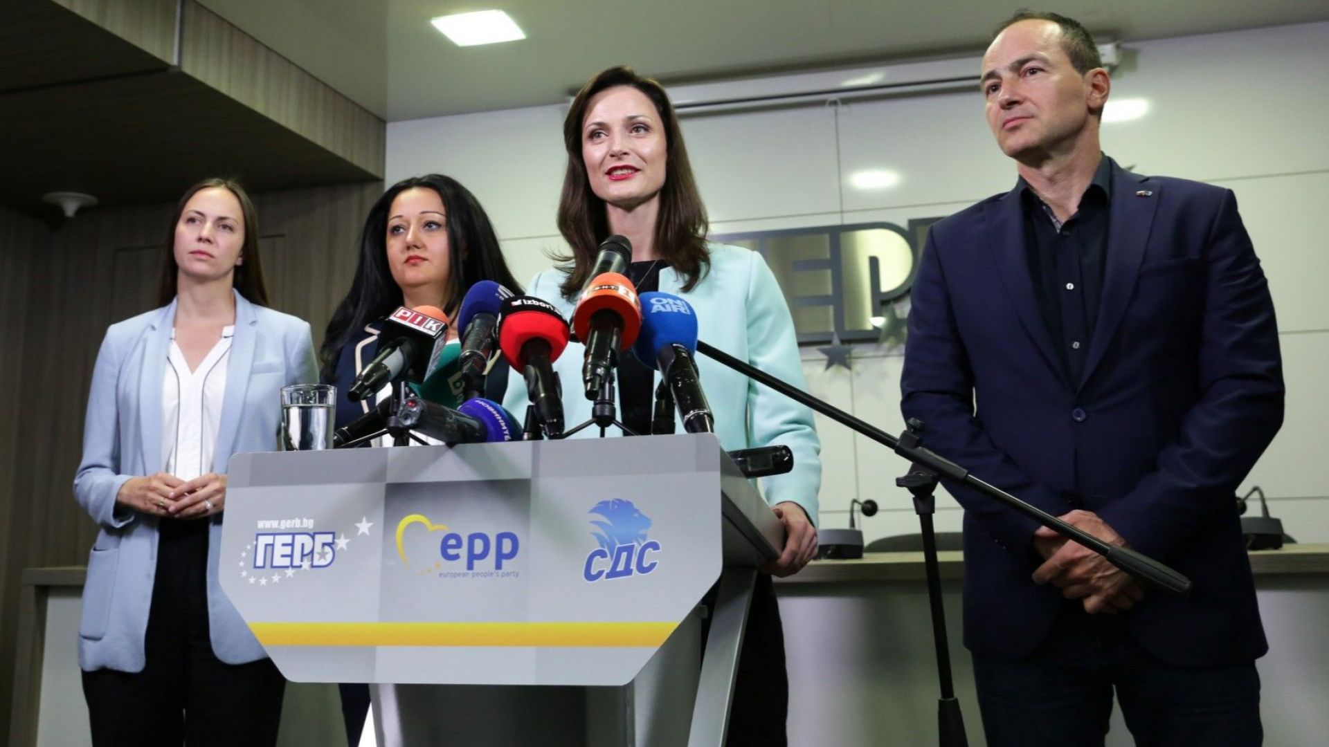 Българите показаха че не вярват на фалша заяви водачът на