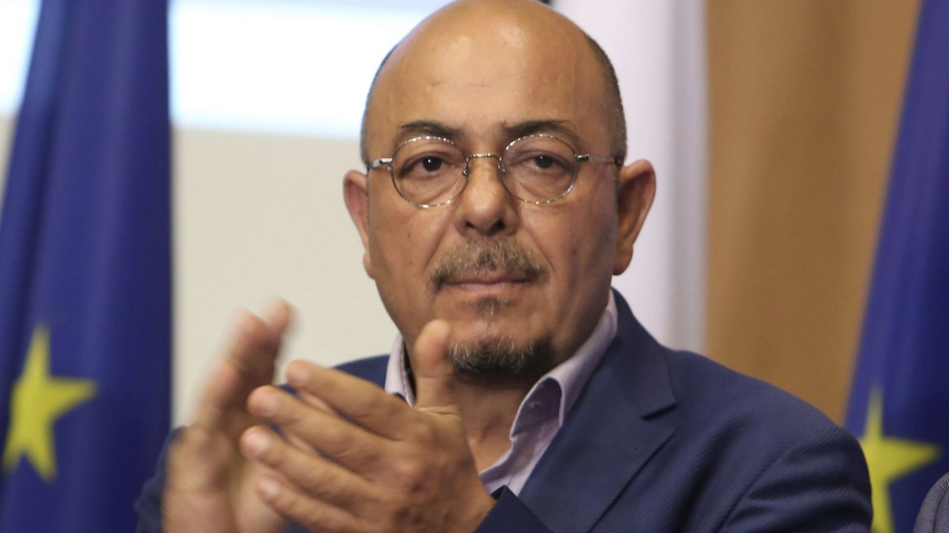 За първи път кипърски турчин преподавателят по политическа история