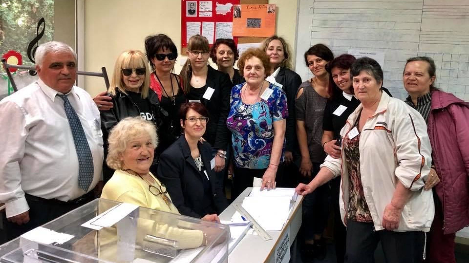 Примата на родната поп музика Лили Иванова аха да предизвика