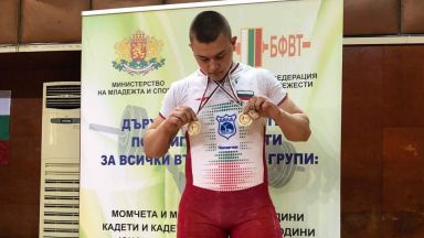 Стефчо Христов е републикански шампион по вдигане на тежести