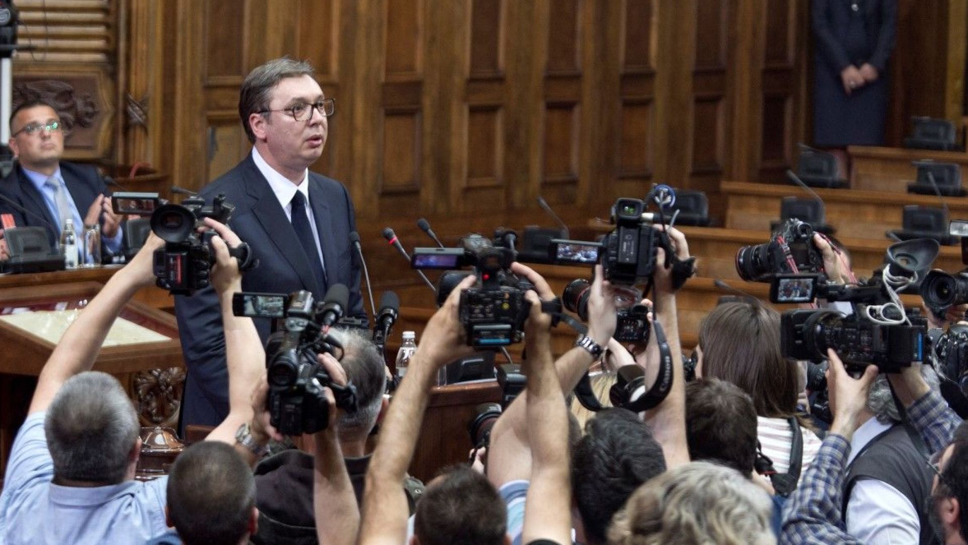 Сръбският президент Александър Вучич нареди всички части на сръбската армия