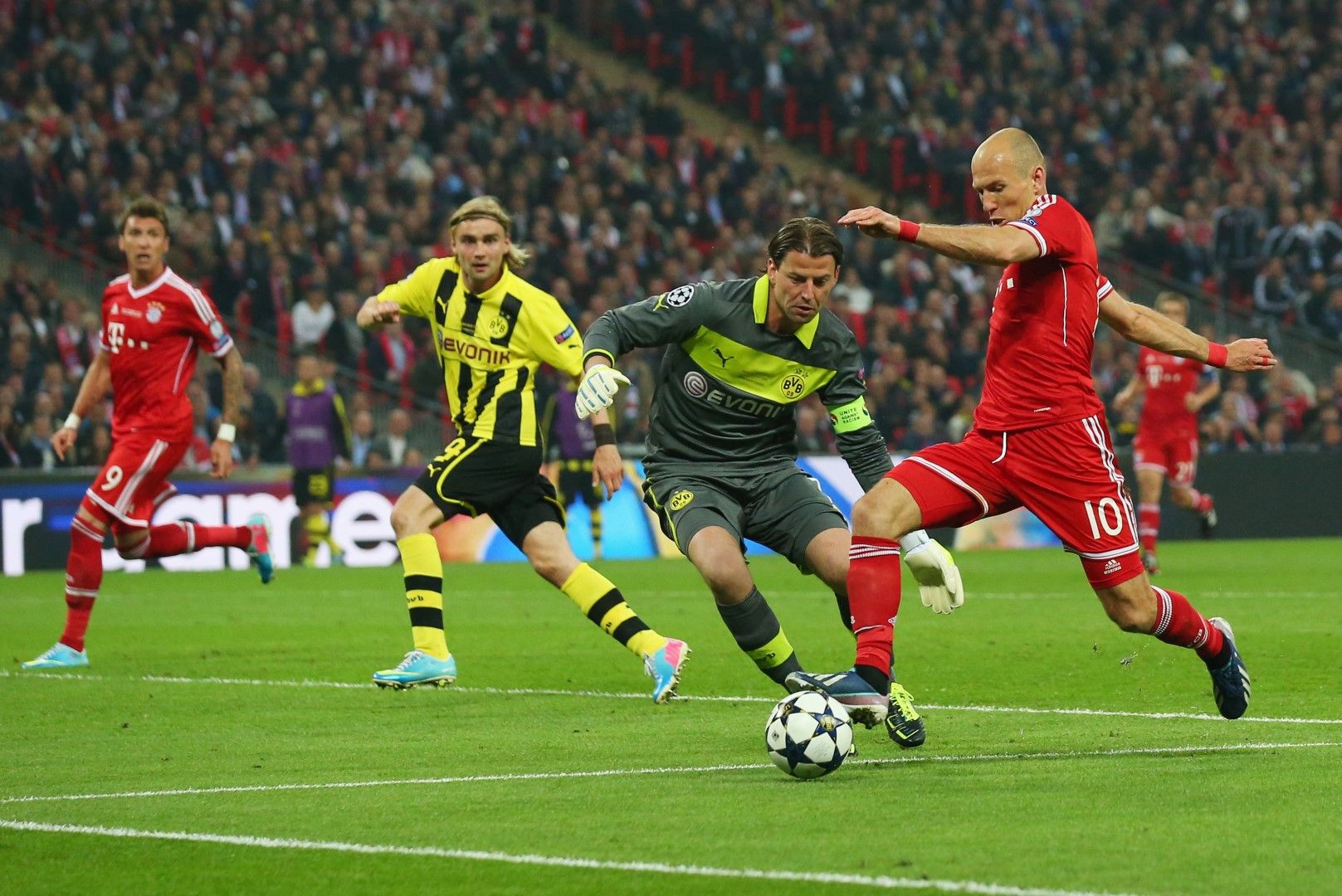 Ариен Робен разплака Борусия (Дортмунд) с гол в края на финала в Шампионска лига през 2013-а