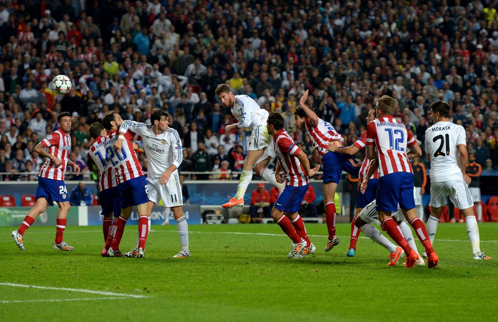 Серхио Рамос забива гол за 1:1 срещу Атлетико на финала в Шампионска лига през 2014-а